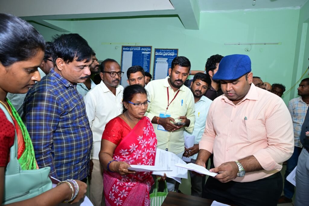 ఎన్నికల నియమాలని ఉల్లంఘిస్తే చర్యలు జిల్లా కలెక్టర్..