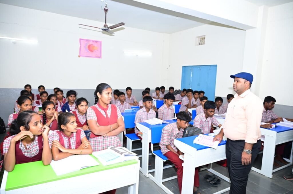 పదవ తరగతిలో మెరుగైన ఫలితాలే లక్ష్యం కలెక్టర్..