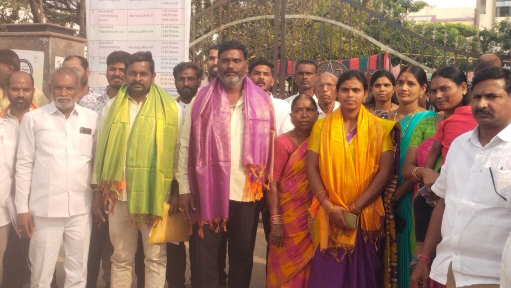 ఒక్క అవకాశం ఇవ్వండి అభివృద్ధి చేసి చూపిస్తాం మెదక్ మున్సిపాలిటి 14 వ వార్డు15 వ బిజెపి..