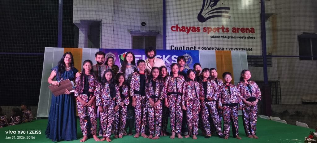 ఎస్’ఫ్లిక్స్ ఫిల్మ్ అకాడమీ’ వార్షికోత్సవంలో ‘బరాబర్ ప్రేమిస్తా’ చిత్ర యూనిట్ సందడి.