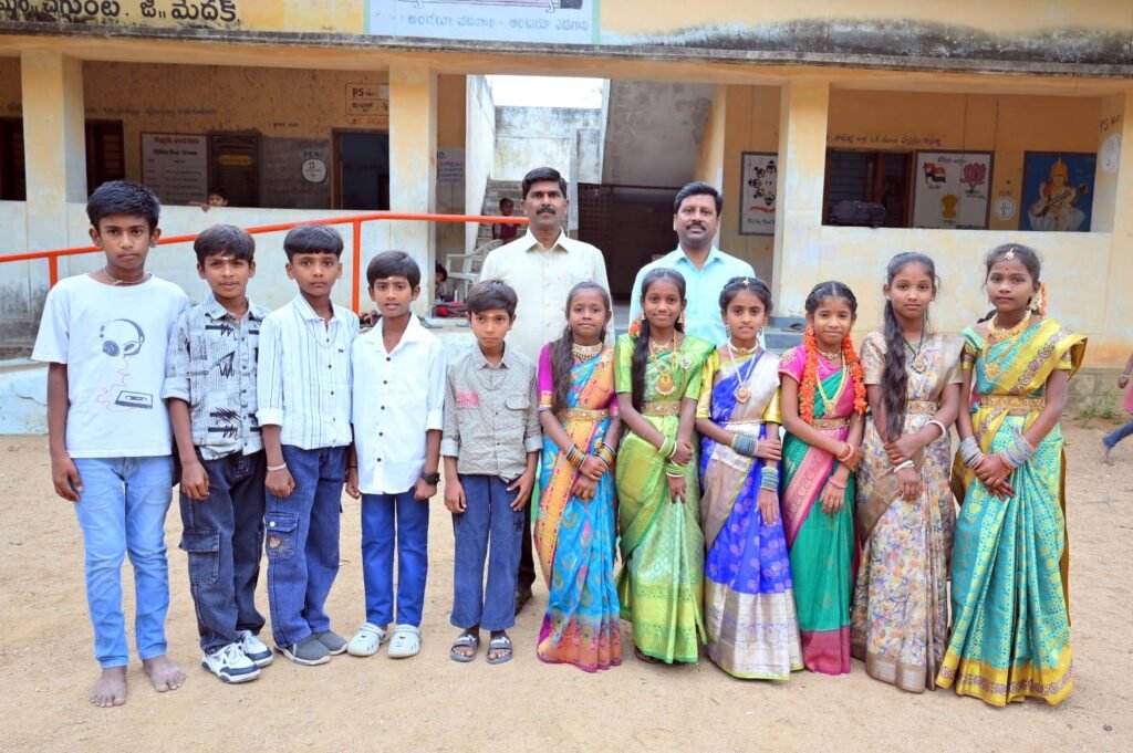 ప్రాథమిక పాఠశాల కర్నాల్ పల్లిలో స్వయం పరిపాలన దినోత్సవం.