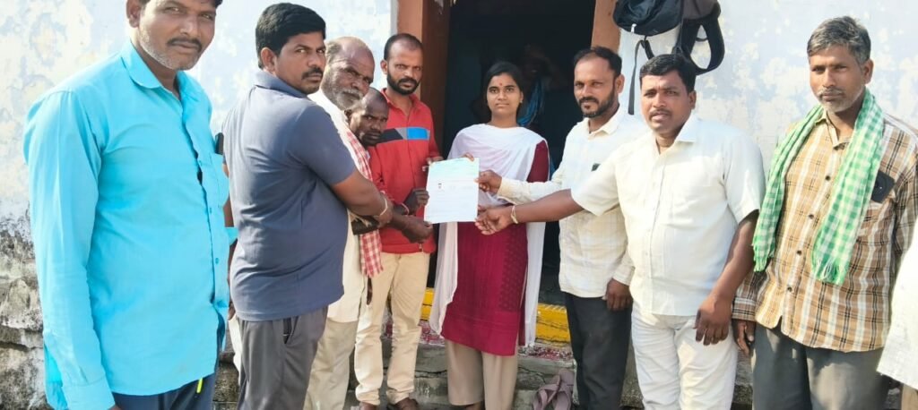 సీఎం సహాయ నిధి పేదలకు వరం చేగుంట మార్కెట్ కమిటీ డైరెక్టర్ అన్నం ఆంజనేయులు.