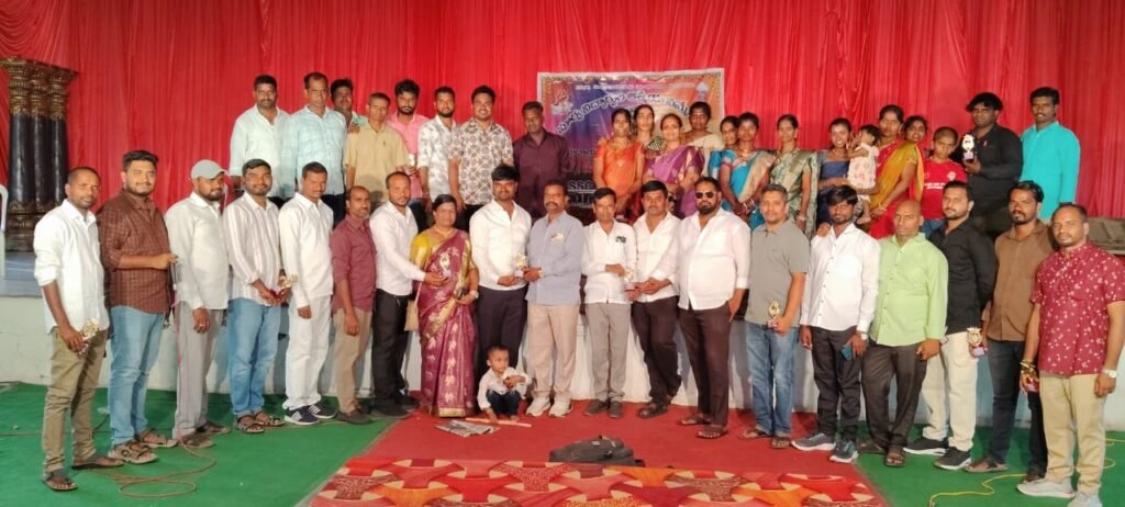 చేగుంట పాఠశాల పూర్వ విద్యార్థుల ఆత్మీయ సమ్మేళనం.