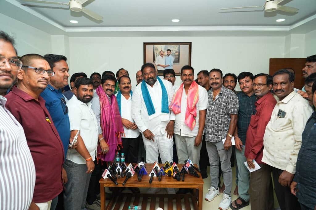 అక్షర యోధుల పోరాటానికి ఫలితం.లక్ష్మీదేవిపల్లి రిజర్వాయర్ సాధనమీడియా కృషితోనే ప్రజల ఆకాంక్ష నెరవేరింది.
