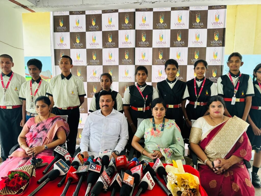 పదో తరగతి ఫలితాల్లో ‘వ్రిహా’ స్కూల్ ప్రభంజనం.. 100 శాతం ఉత్తీర్ణతతో రికార్డు!