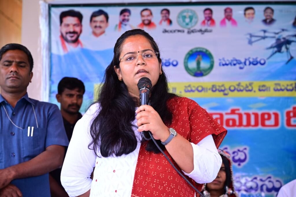 పక్కగా భూ హక్కులకోసం రీసర్వే-భూ క్రయవిక్రయాల్లో మ్యాపులను అప్డేట్ చేయాలి-జిల్లా కలెక్టర్ ప్రతిమా సింగ్.