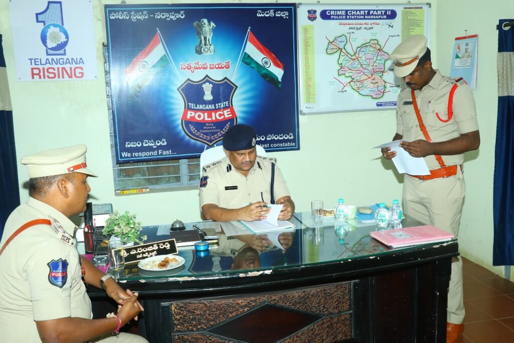 రోడ్డు ప్రమాదాల నివారణకు ప్రత్యేక కార్యాచరణ చేపట్టాలి.