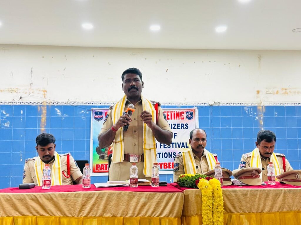 నియమ నిబంధనలతోనే వినాయక చవితి వేడుకలు-డీజేలకు పూర్తి నిషేధం.ఒక్క స్పీకర్‌కే అనుమతి.