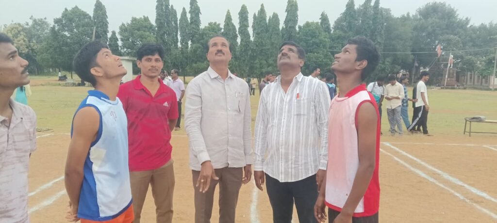 నర్సాపూర్‌లో అండర్‌-18 ఖో ఖో పోటీలు ఘనంగా ప్రారంభం.