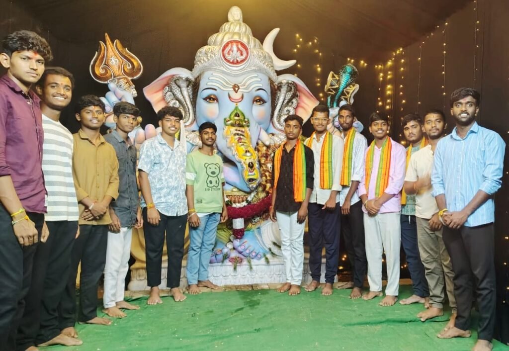 భక్తిశ్రద్ధలతో గణేశ్ ఉత్సవాలు.
